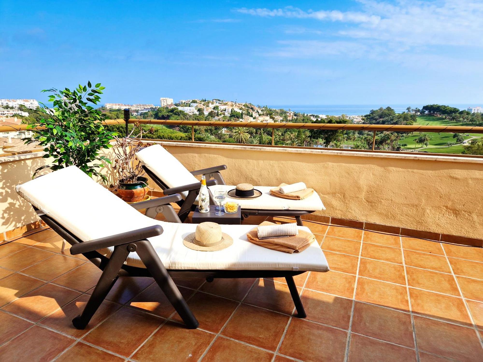 ベナルマデナPenthouse Benalvistas Torregolf Seaviewアパートメント エクステリア 写真